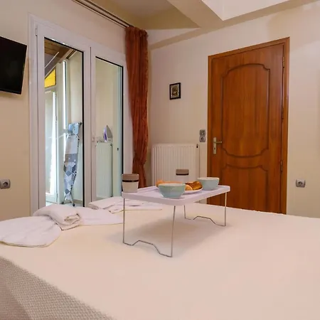 Apartment Penthouse In Quiet Neighborhood Near Sandy Chania (Crete)